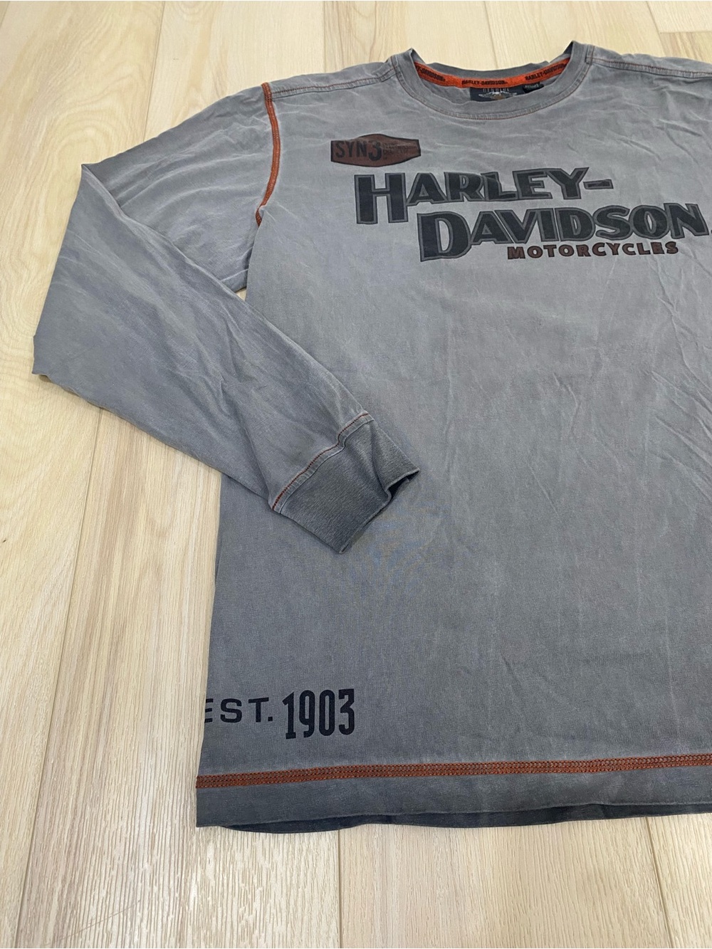 Harley Davidson EST. 1903 Men's Long Sleeve Size Large Gray Faded Style - Picture 3 of 10